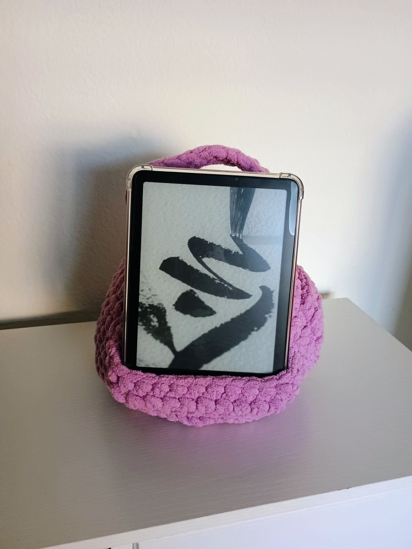 *RTS* Kindle Pouf