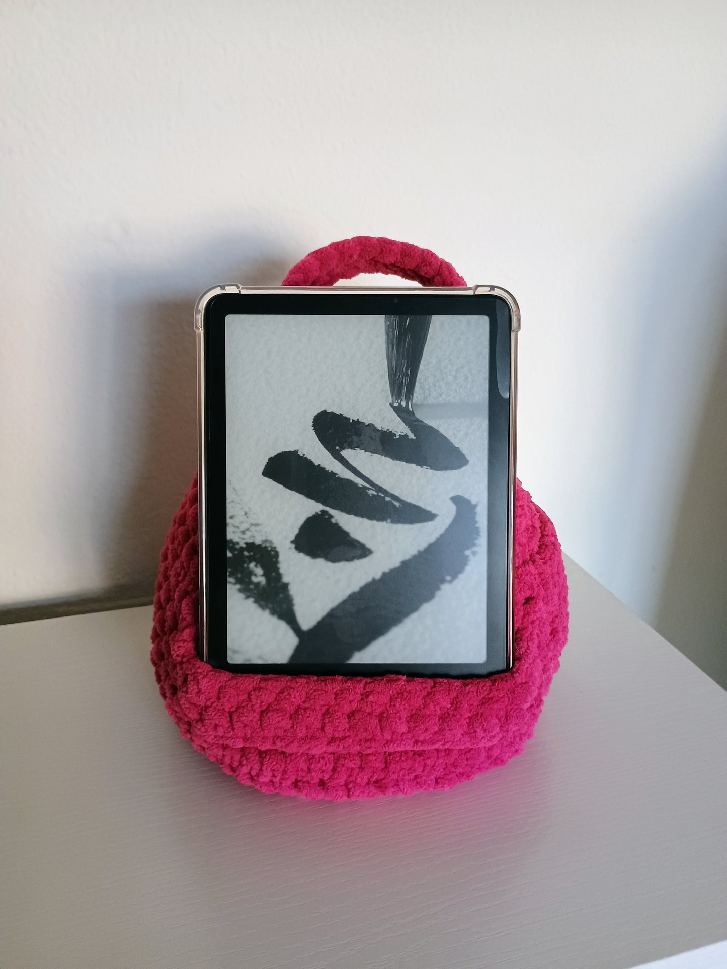 *RTS* Kindle Pouf