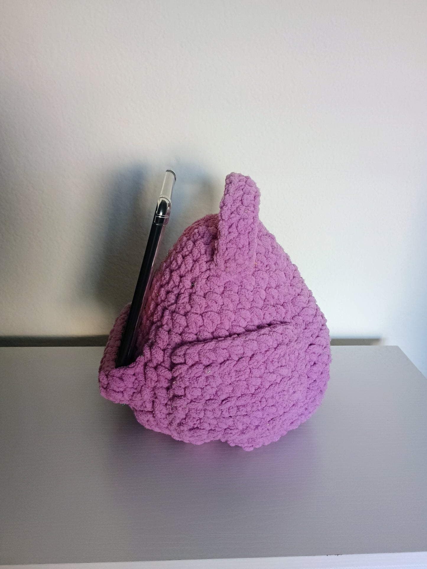 *RTS* Kindle Pouf