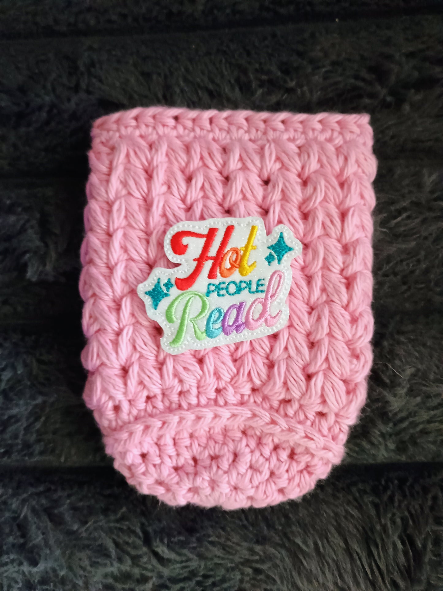**Pre-order** Hot People Read Can Cozy